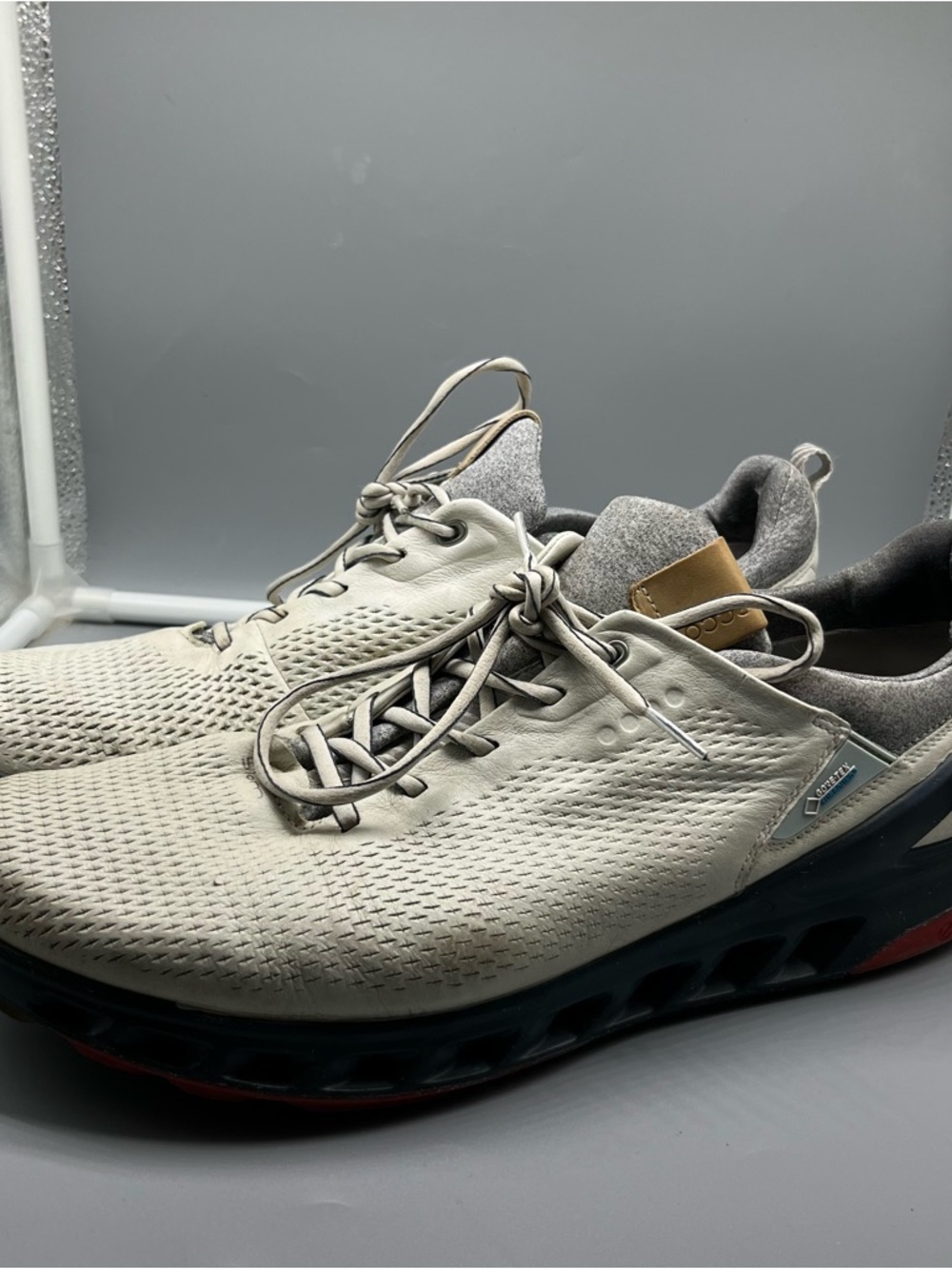 Ecco Men's Athletic Sneakers in Light Gray and Black